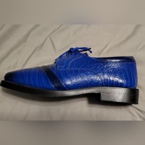Size 2 Youth Navy Liberty Zeno dress shoes